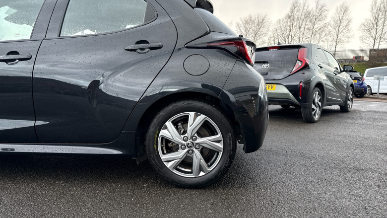 Toyota Yaris 1.5 Hybrid Icon 5dr CVT Hybrid Hatchback